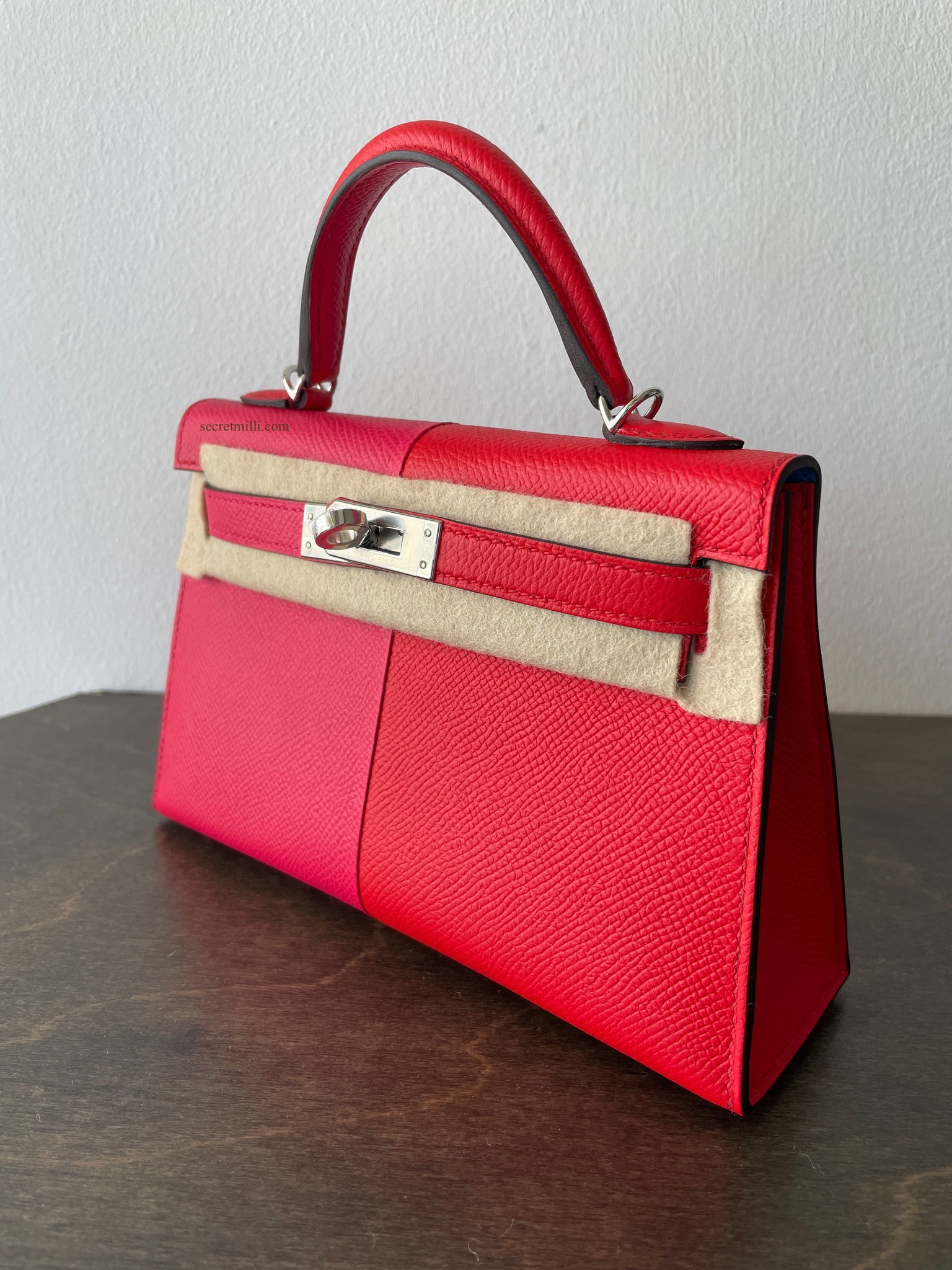 hermes mini kelly red