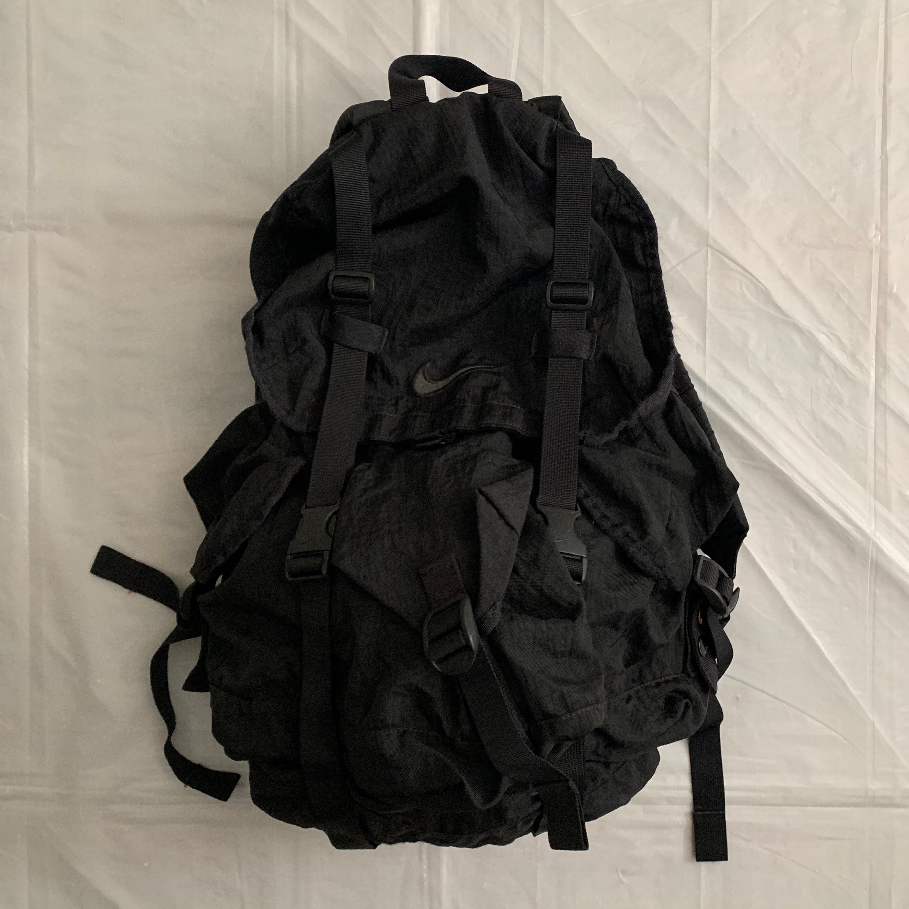 1990s Vintage Nike Black Nylon Parachute Backpack - Size OS