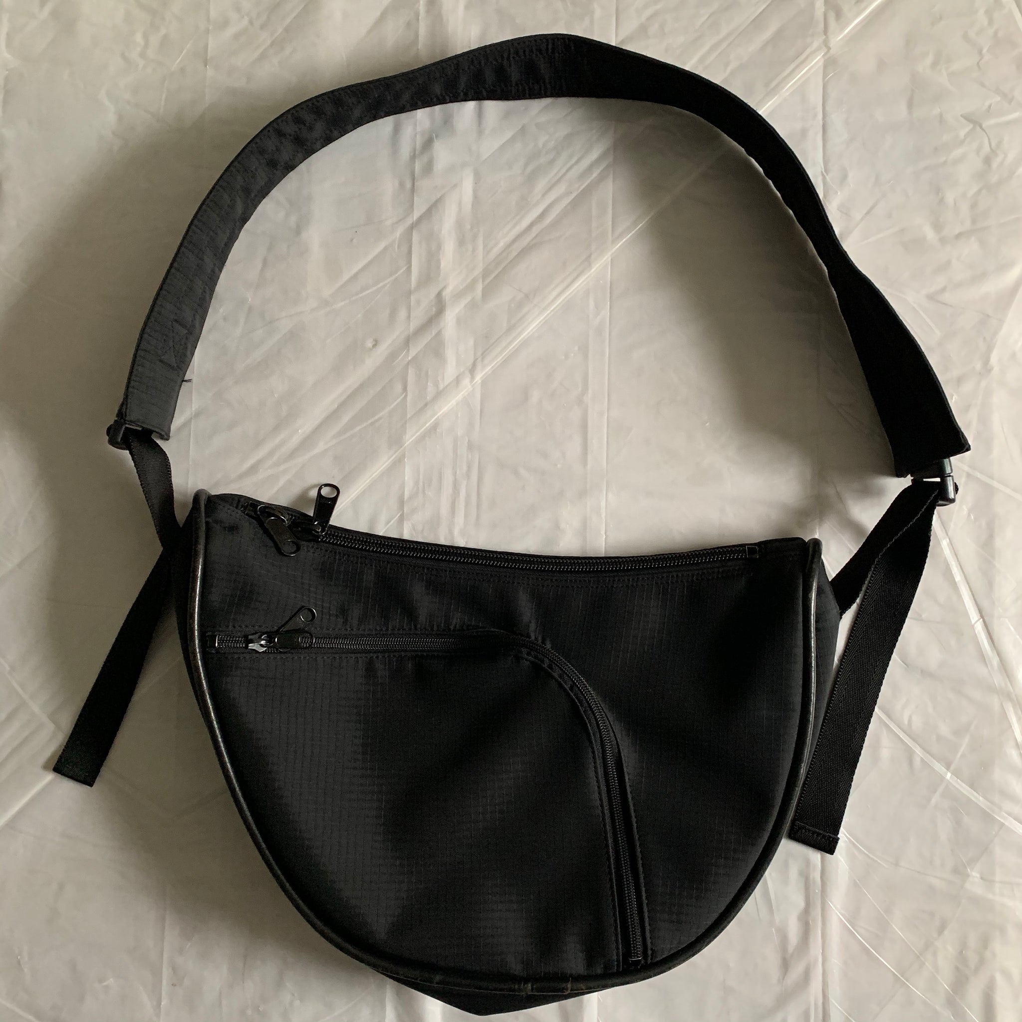 2000s Issey Miyake Nylon Ripstop Shoulder Bag - Size OS – Constant