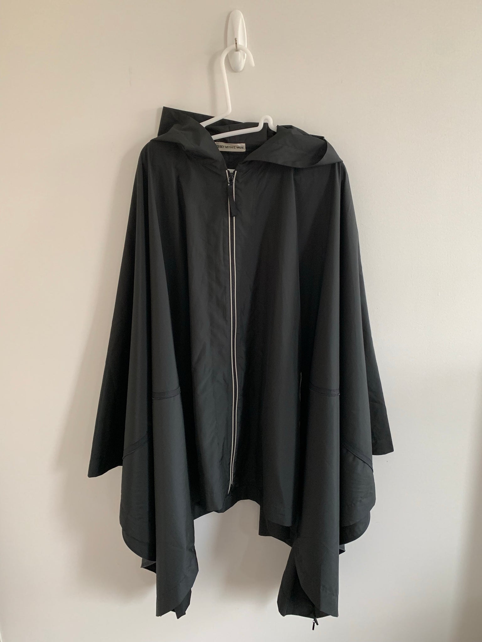 ISSEY MIYAKE Zip Deformation Poncho ポンチョ 上品な noritakechina