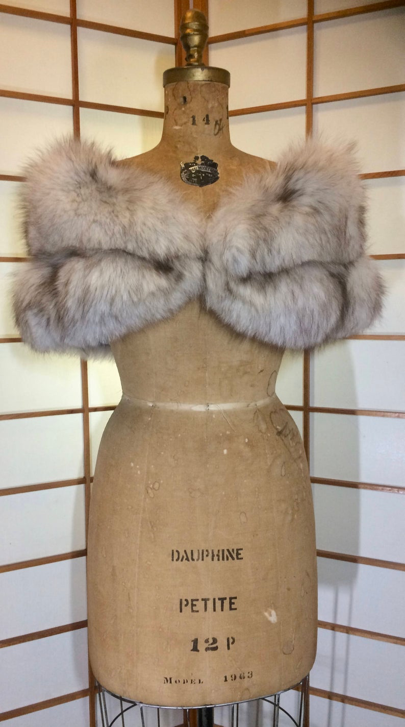 white fox fur collar