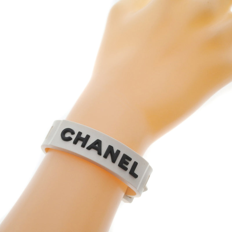 オシャレ 【CHANEL】シャネル ロゴ A12633 ラバー 白/黒 99P