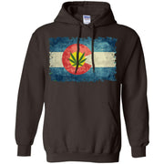Vintage Colorado marijuana leaf flag Men T-shirt