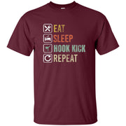 Retro Kickboxing Hook Kick Men T-shirt