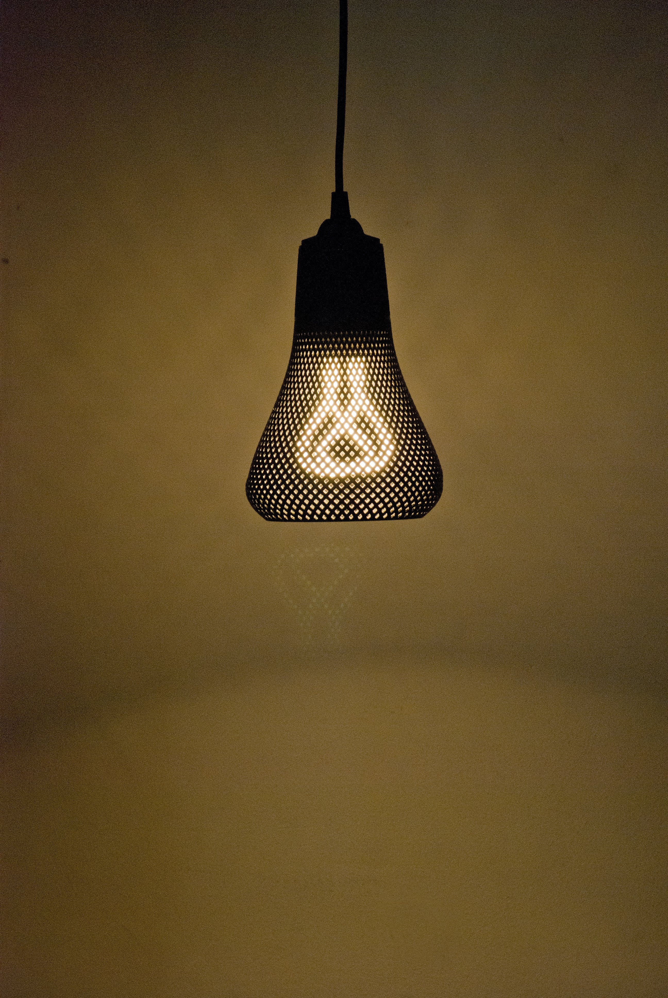 Verwonderend Kayan 3D Printed Lamp Shade with Plumen Bulb – PLUMEN EU QB-67