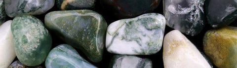 Moss Agate meaning by the 7 directions