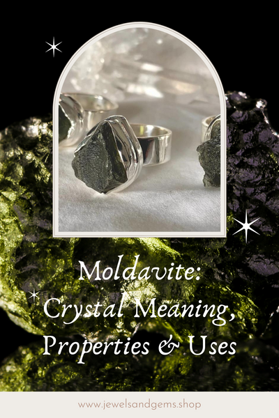 Moldavite Meaning: All The Healing Properties & Uses You NEED To Know (Chakra Healing, Zodiac signs...)
