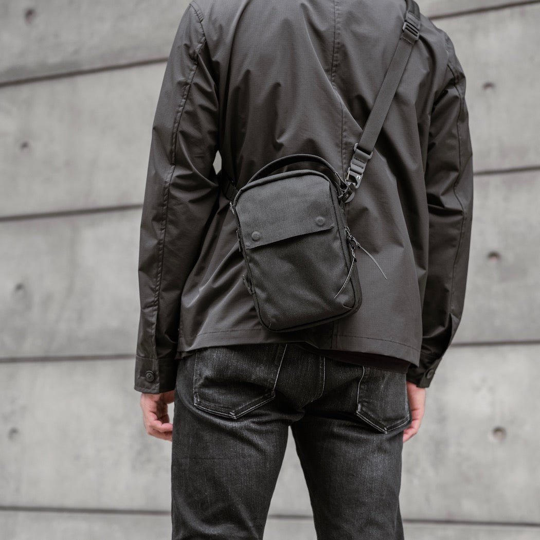 Kompak Shoulder Bag – UrbanCred