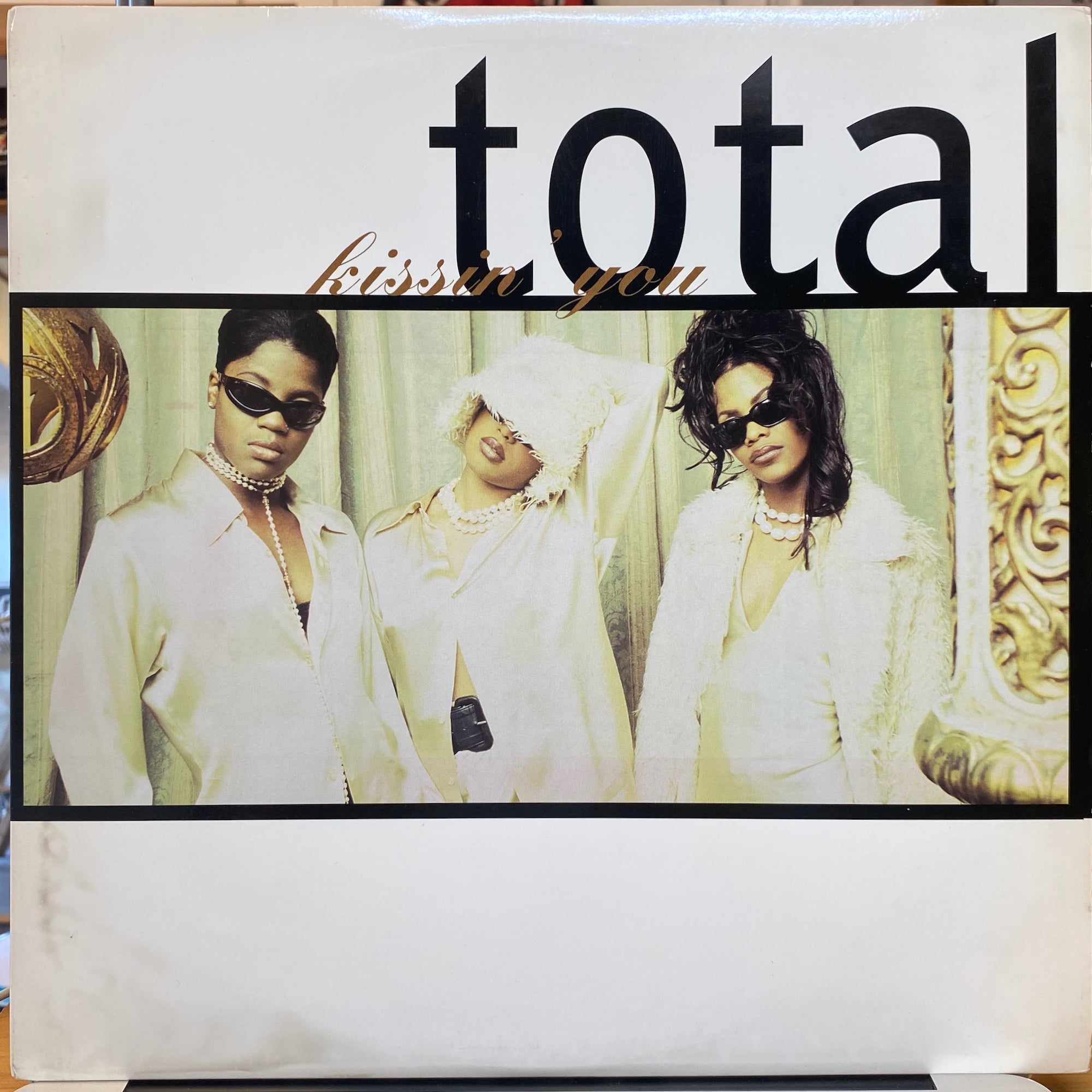 Total / Kissin' you | VINYL7 RECORDS