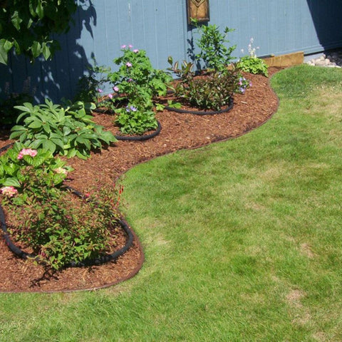 Curvy landscape edging installation using Bender Board