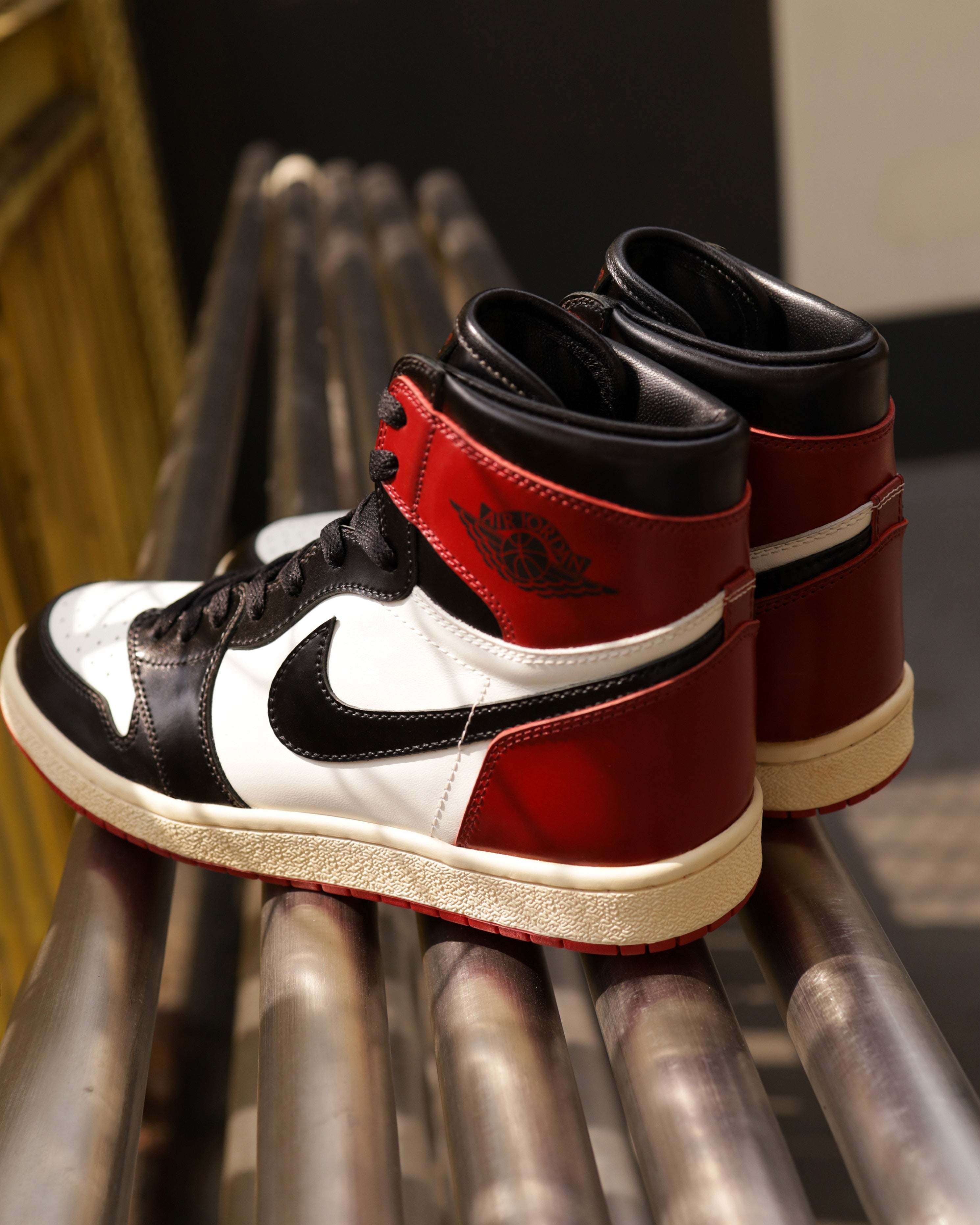 jordan 1 black toe 1985