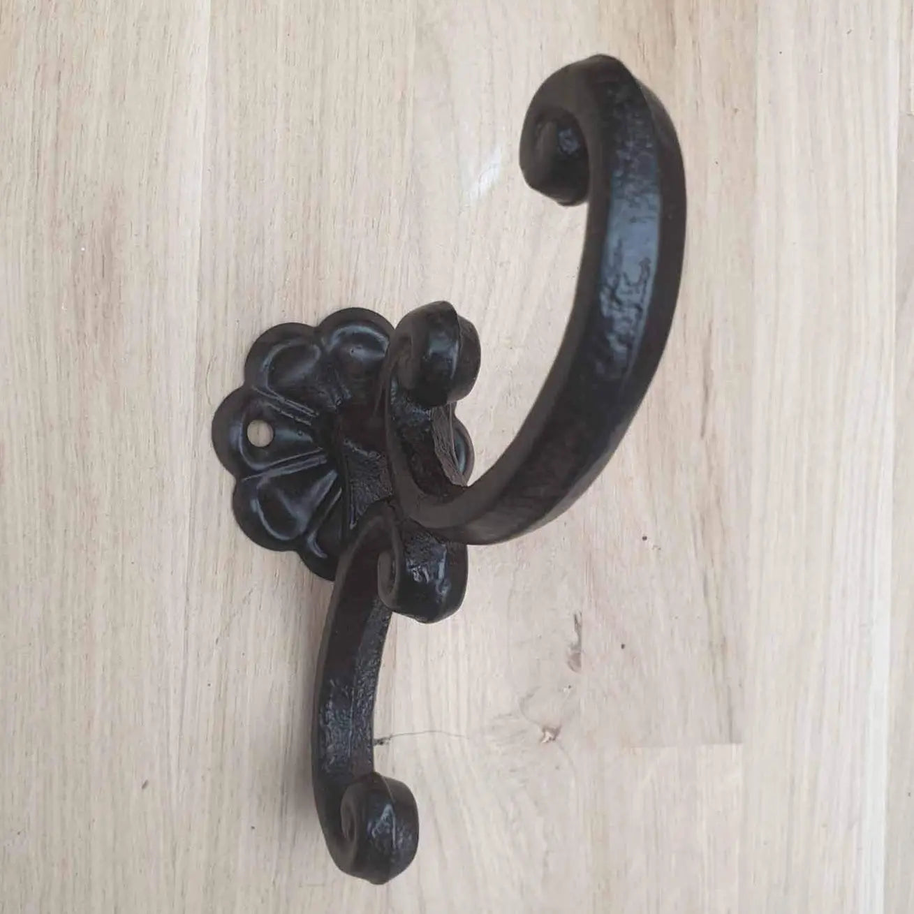 Cast Iron Coat Hook - HK45S93 – Hooks Knobs