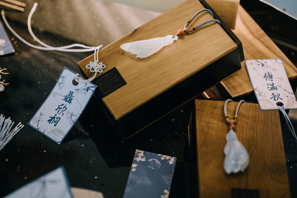 Modern Wedding Gifts For Newlyweds in Hong Kong