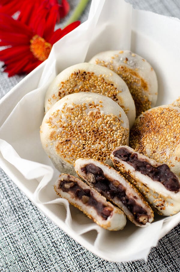 Traditional Chinese Wedding Red Bean Sticky Rice Dessert