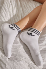 trefoil ankle socks