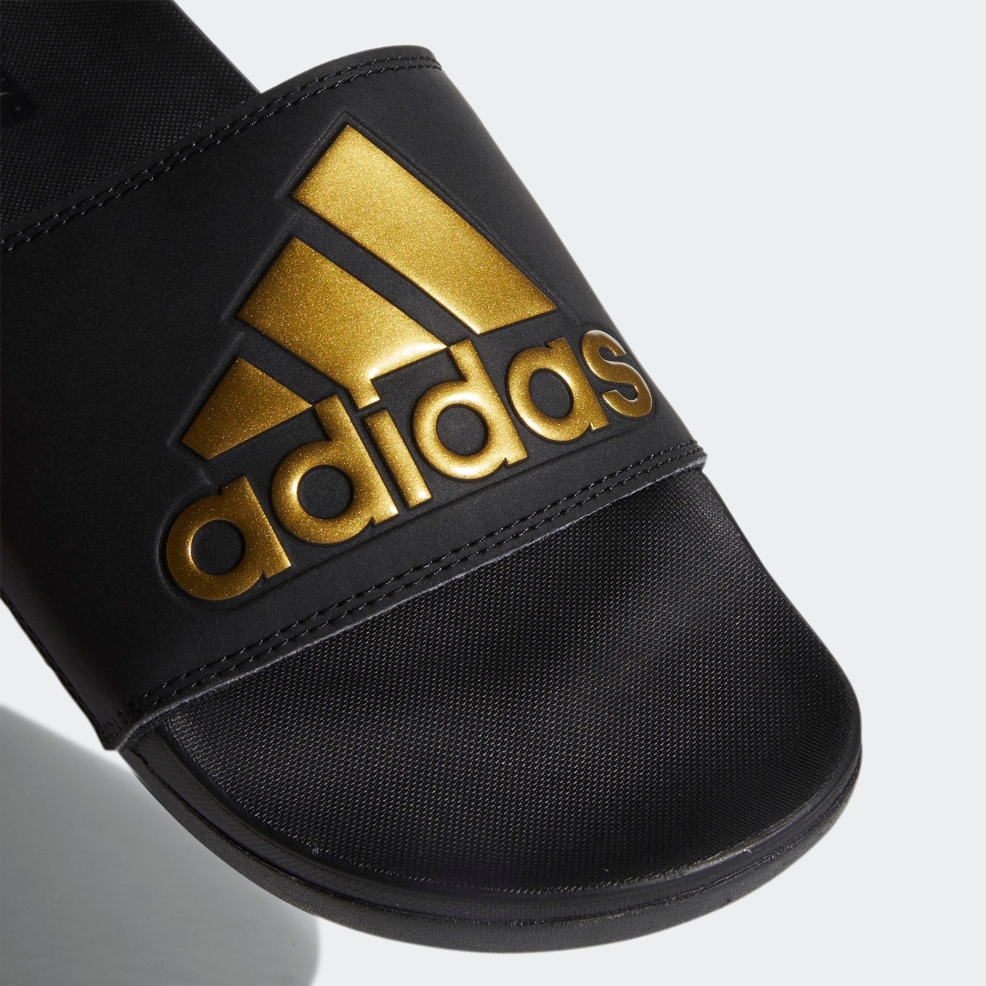 rent Billy plast Adidas Adilette Cloudfoam Comfort Slides 3 Stripe Logo (Core Black/Met –  Trilogy Merch PH