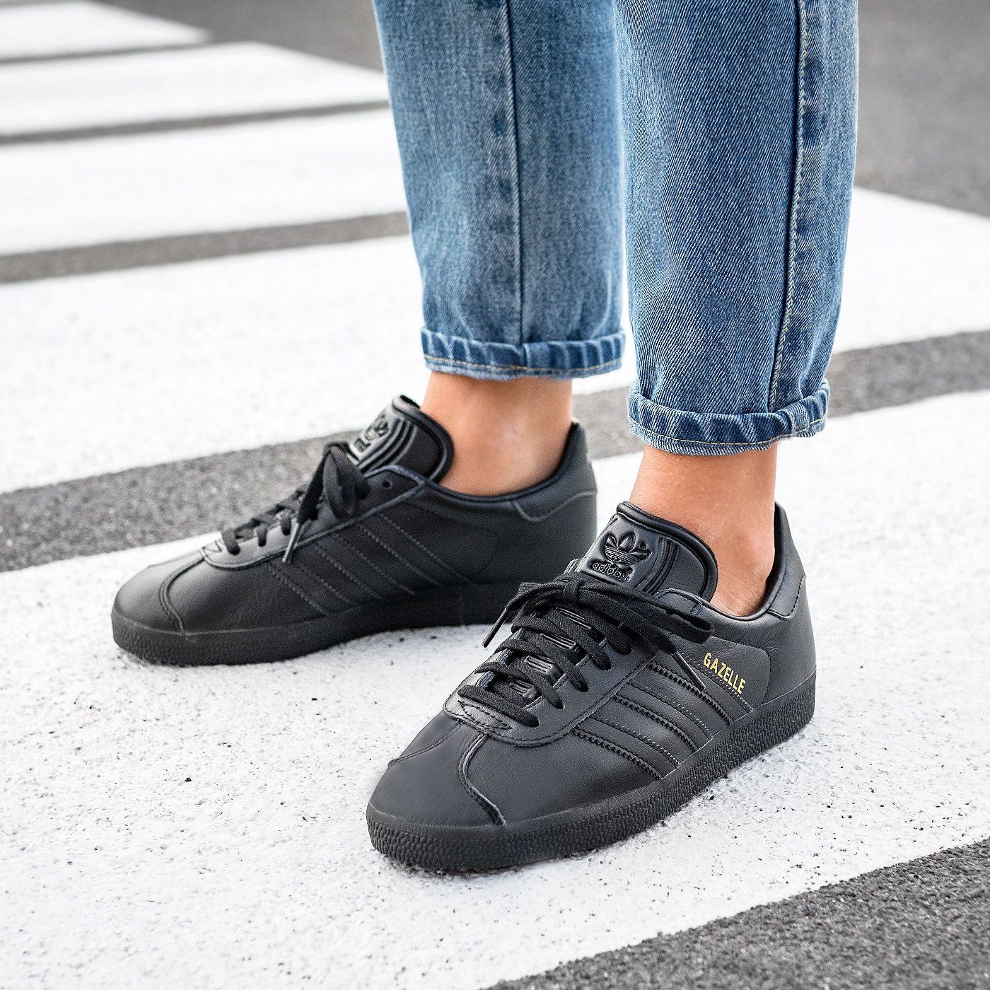 adidas triple black gazelle