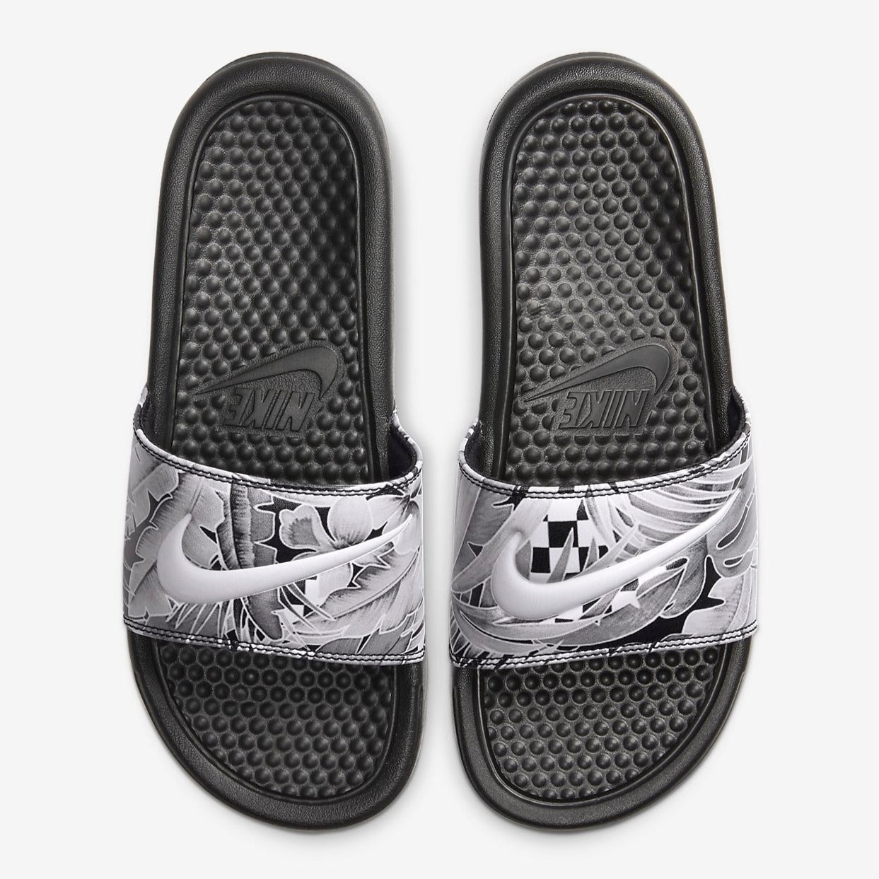 nike benassi black and white