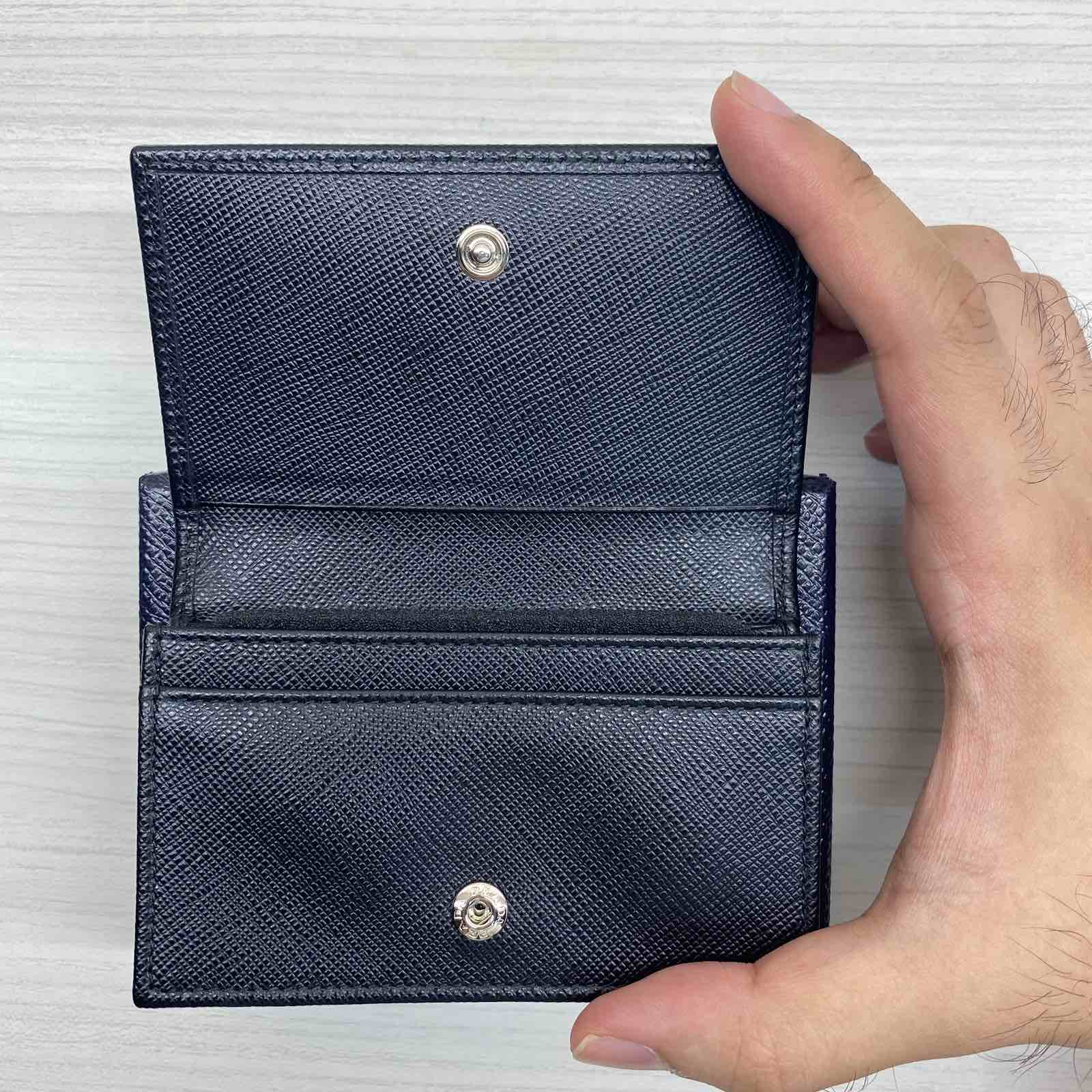 PRADA Saffiano Card Holder (Black)(2Mc122) – Trilogy Merch PH