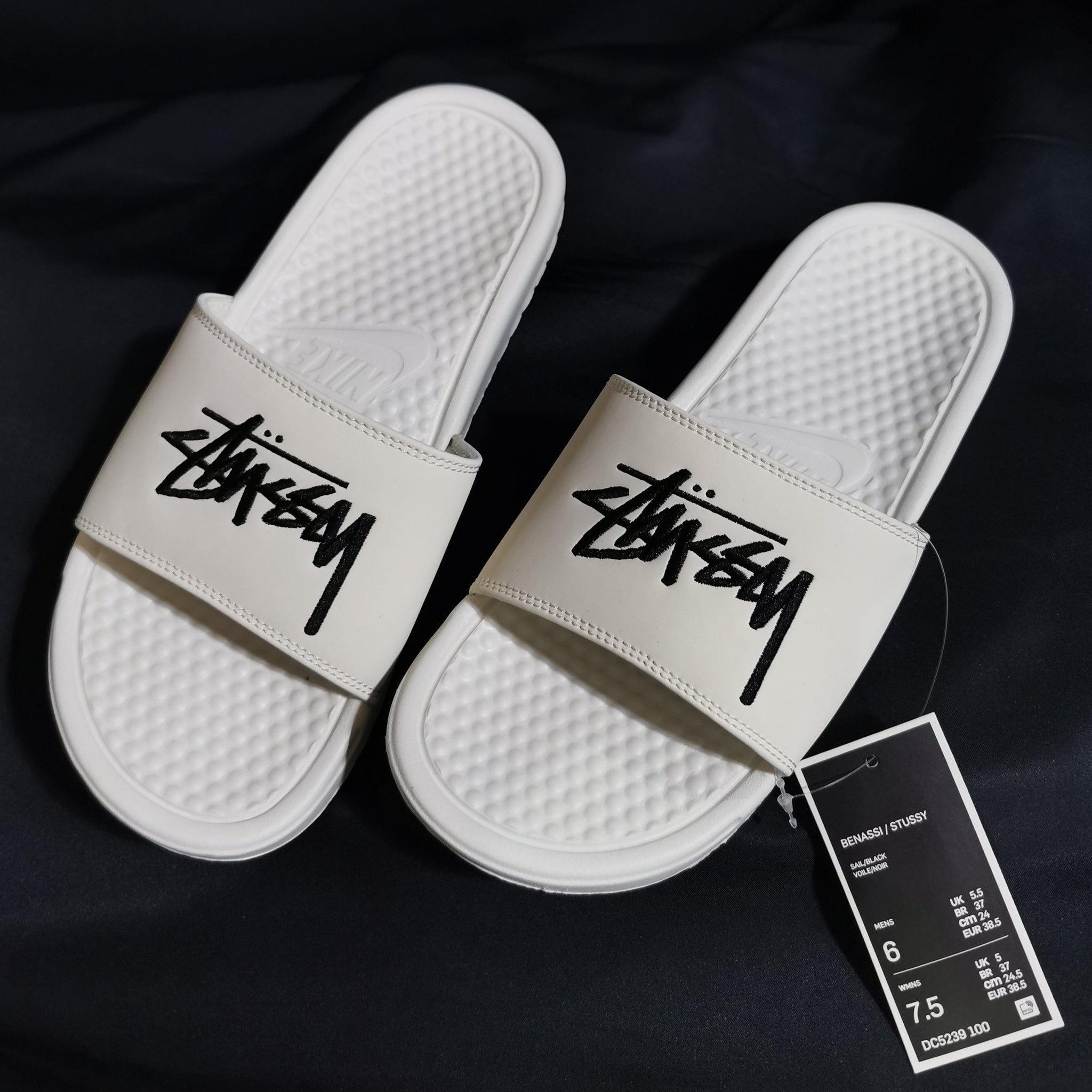 nike stussy sandals