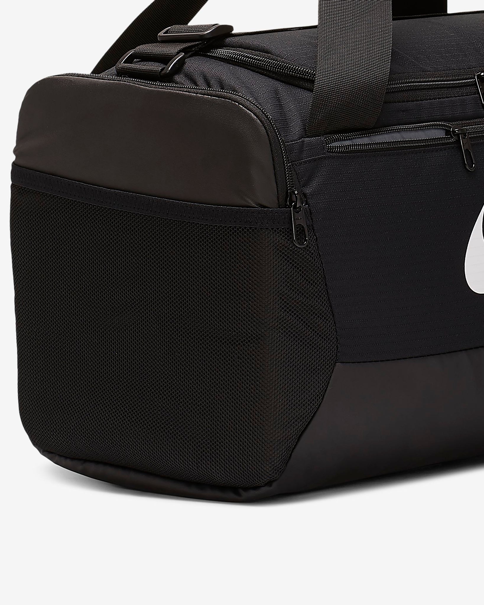 Nike Brasilia Duffel Bag (Small - 41L)(Black/White)(BA5957-010 ...