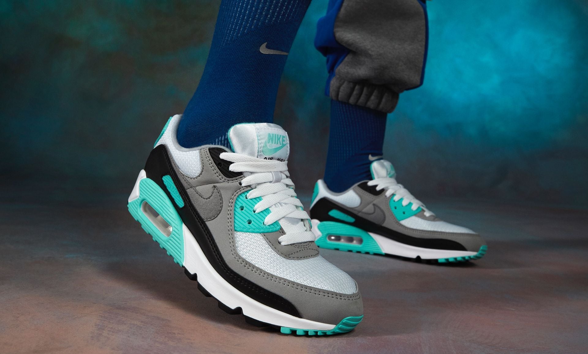 air max 90 white grey hyper turquoise