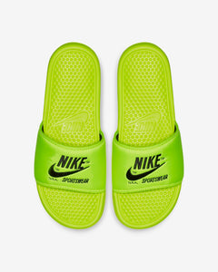 nike sportswear benassi