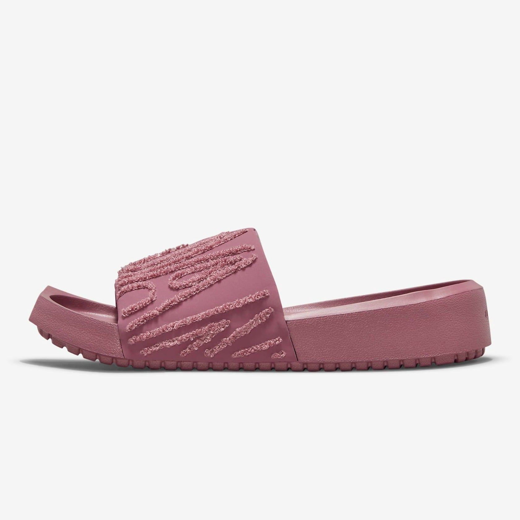 jordan flip flops under 500