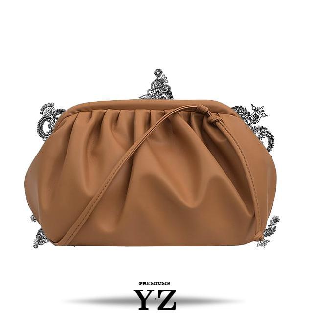 Find trendiest Clutch Pouch Bags perfectly designed and colored! Most popular Shoulder bags made by YZ Premiums. High quality pouch bag created to impress every individual while creating a new direction in the fashion world.