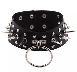 Goth large spiked choker