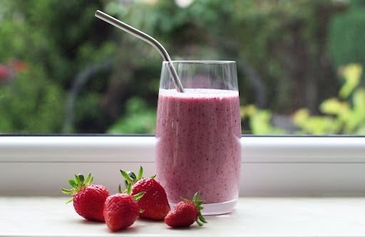 Strawberry smoothie with protein powder