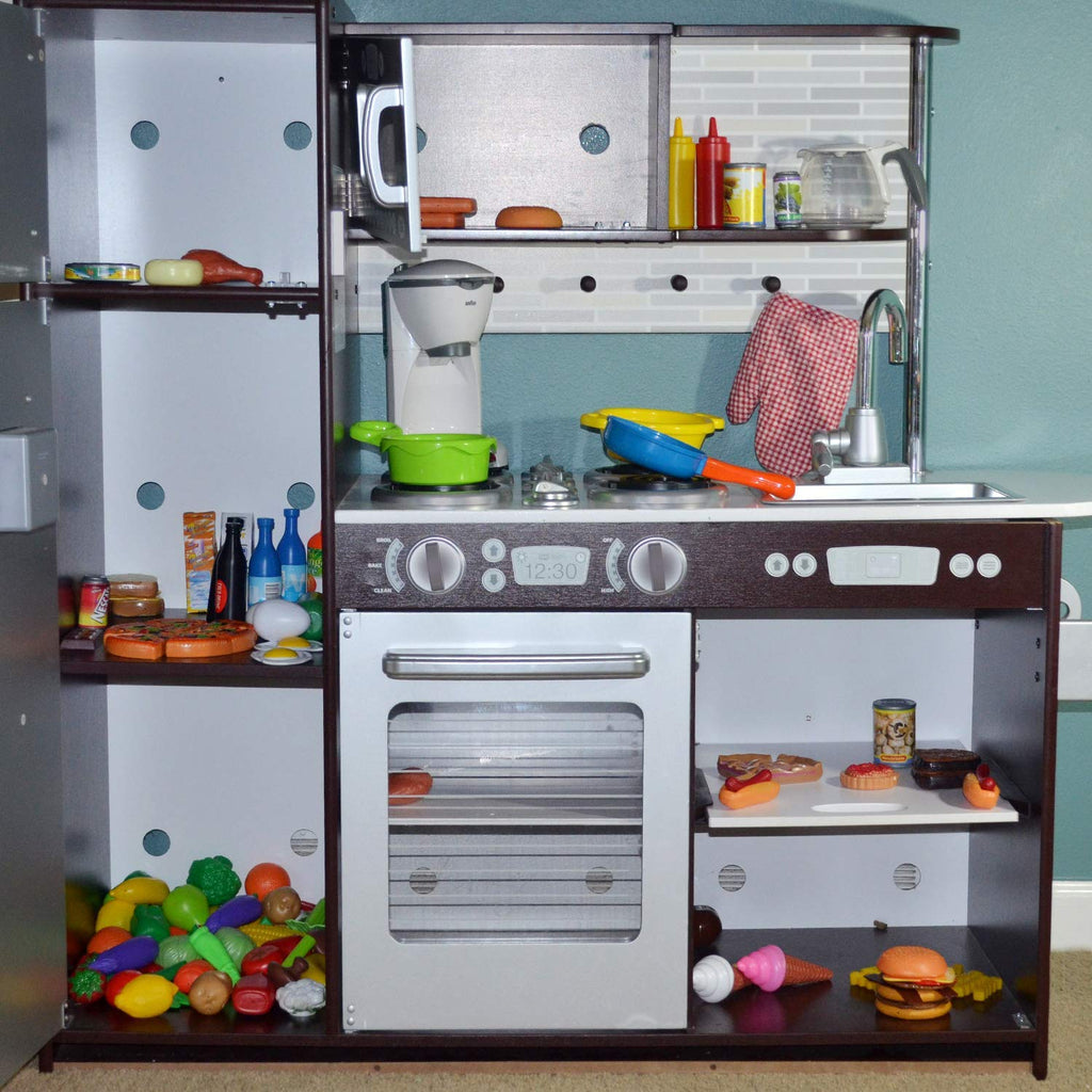 plastic play kitchen