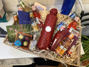 SWEET DOWNPOUR HAMPER (LOCAL NUNTON COLLECTION ONLY)