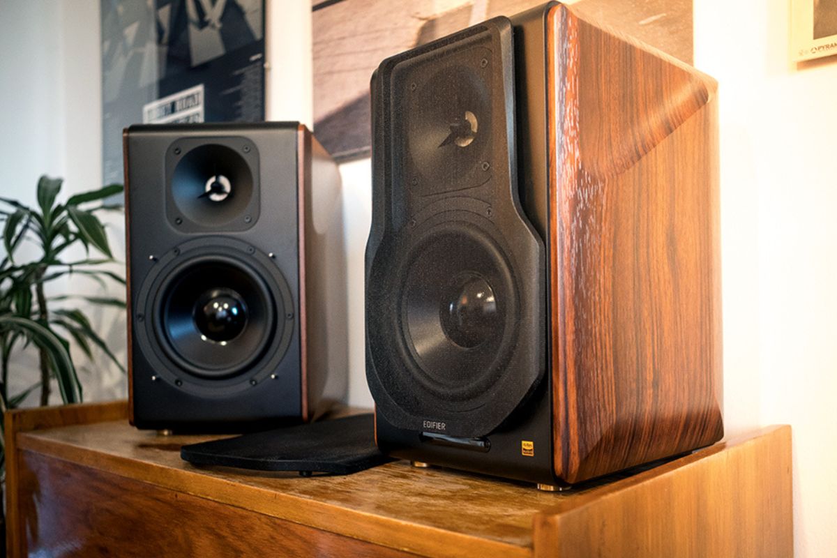 Edifier S3000 PRO Active Bookshelf Speakers with KleerNet Wireless