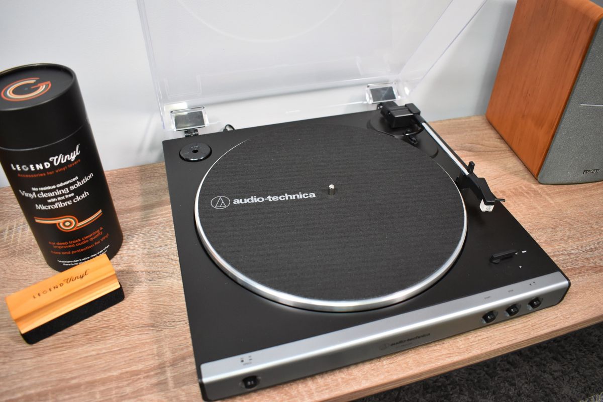 What Does A Turntable Slip Mat Do & Do You Need One? – K&B Audio