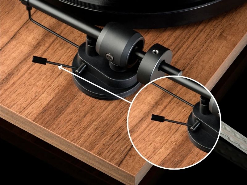 Cueing Lever On A Turntable