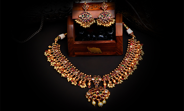 antique jewellery