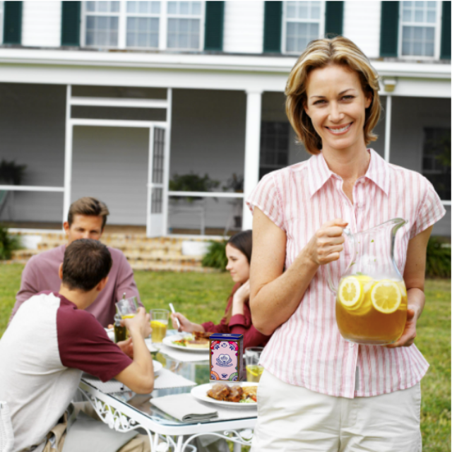 Caffeine-free iced tea for a healthy family