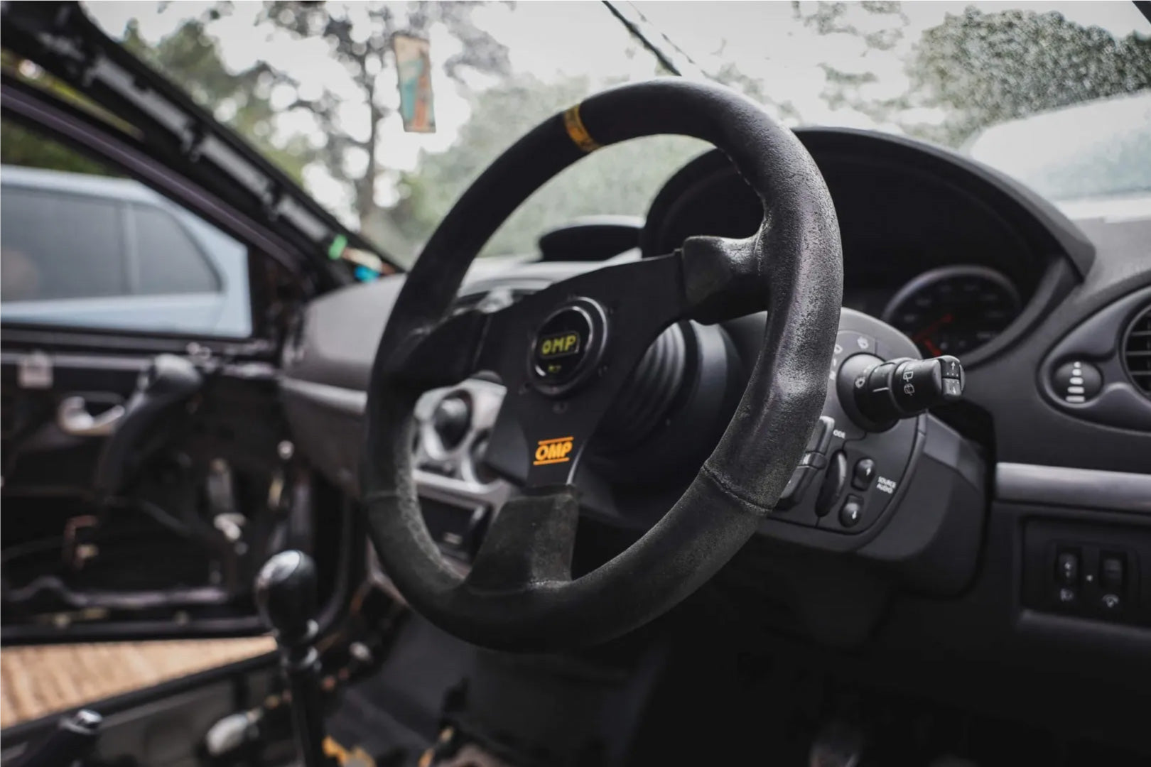 Steering Wheel Cleaning Guide
