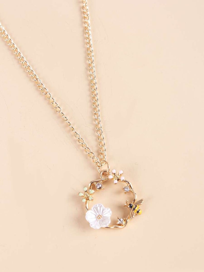 Womens Flower & Bee Charm Necklace Cute Gold Floral Girls Gift for her Flower Jewelry