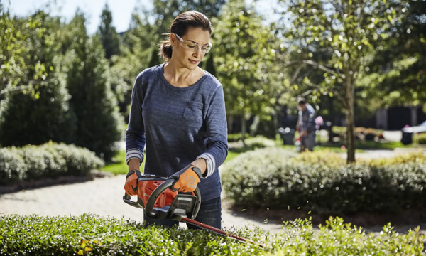 Buying the Best Hedge Trimmer