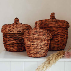 House doctor acorn baskets