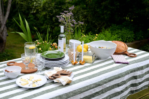 Alfresco dining mon pote