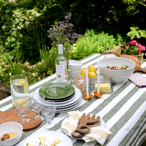 Alfresco Dining Table Styling