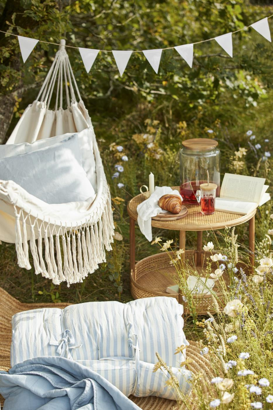 Cream Hammock With Tassels