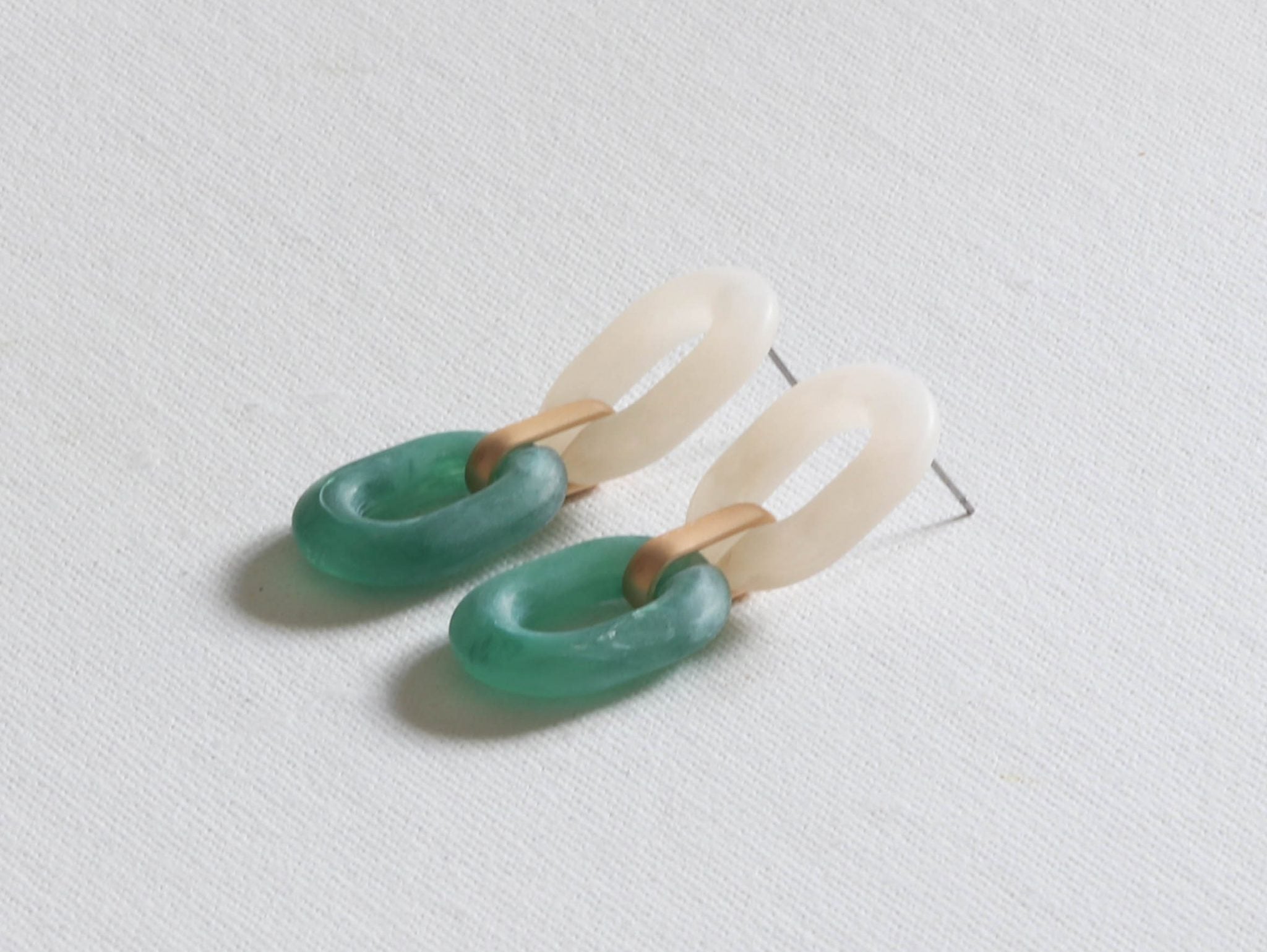 Petra Matte Resin Links Earrings Green