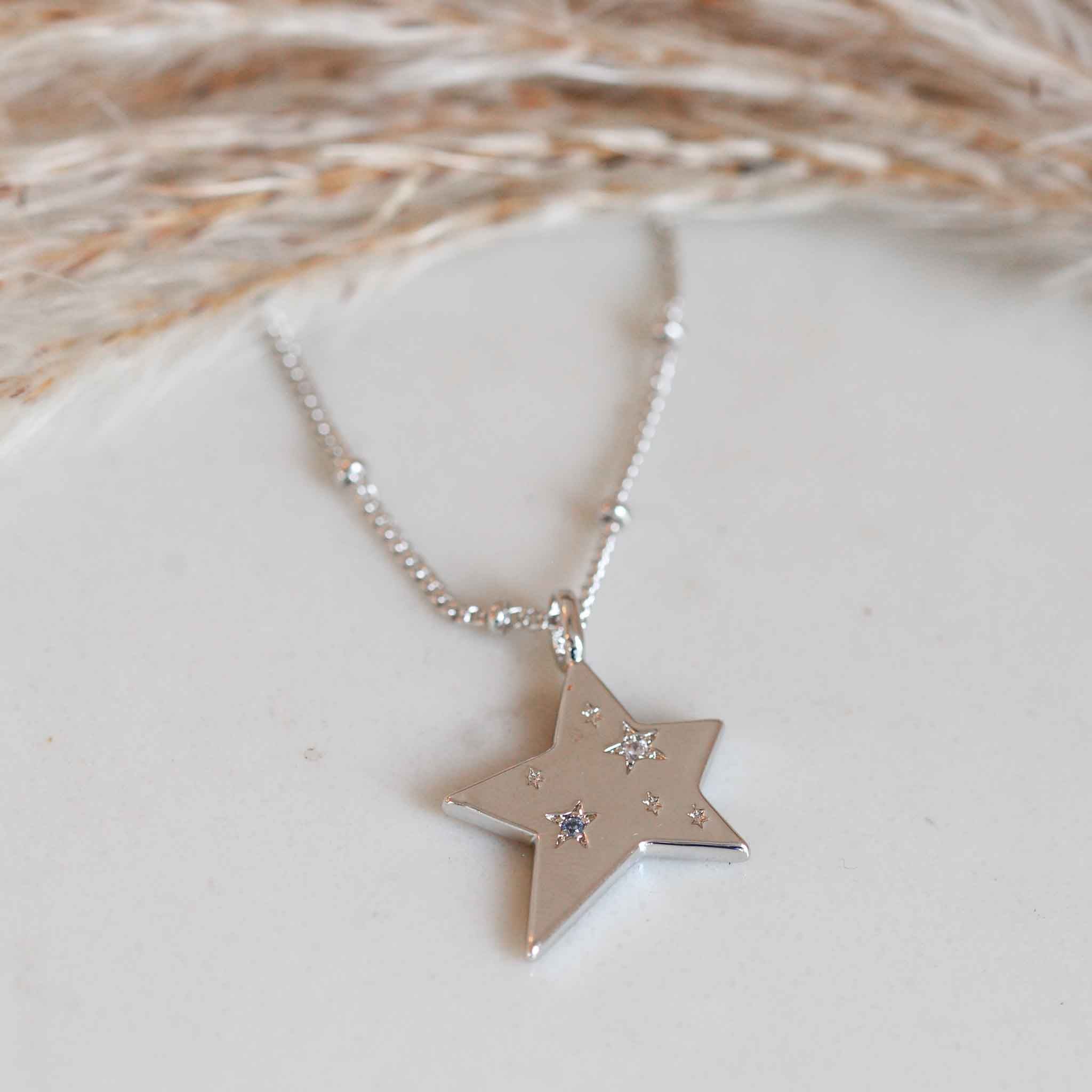 Junk Jewels Star Charm Jewelled Necklace Silver or Gold Plated