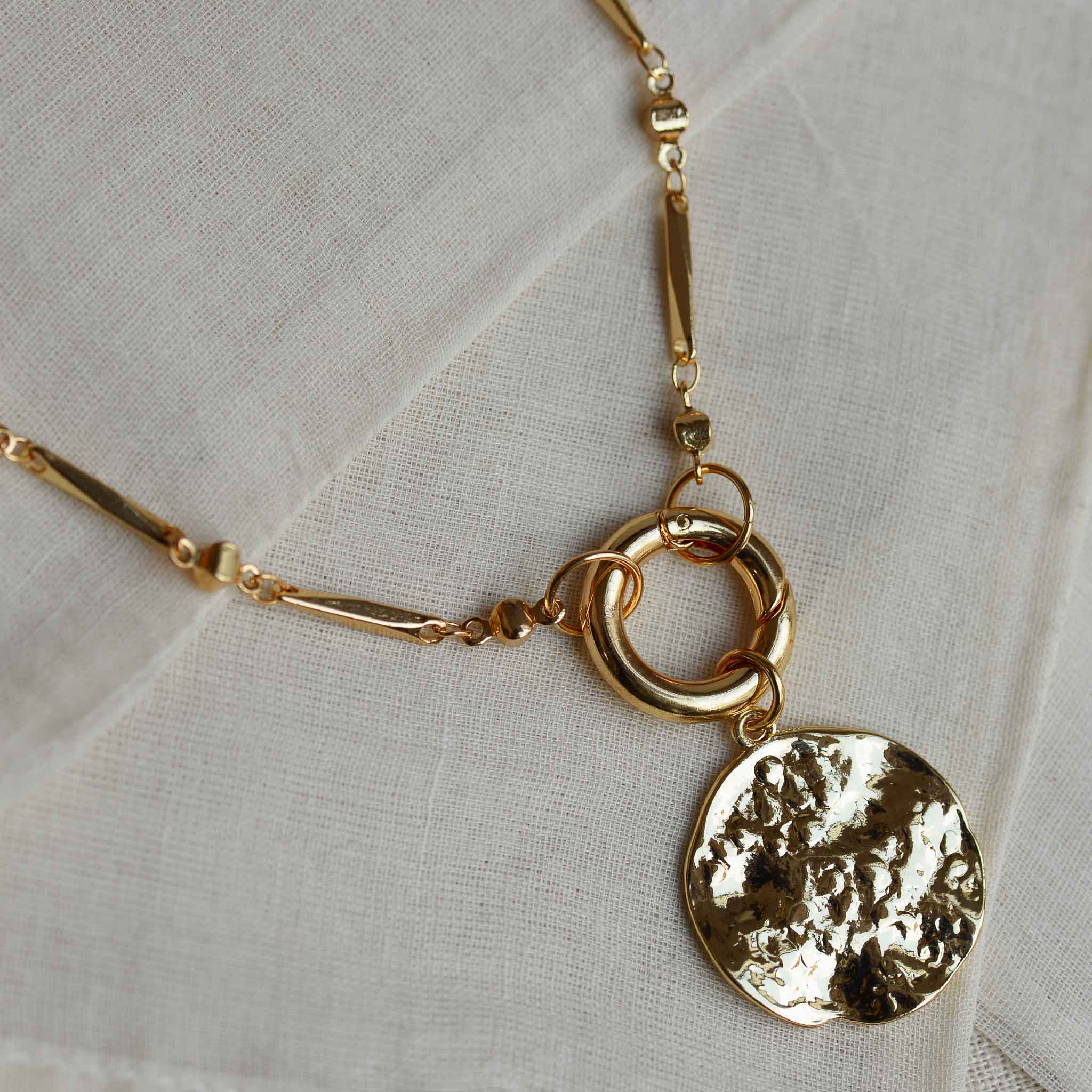 Augusta Necklace with Lock in Gold