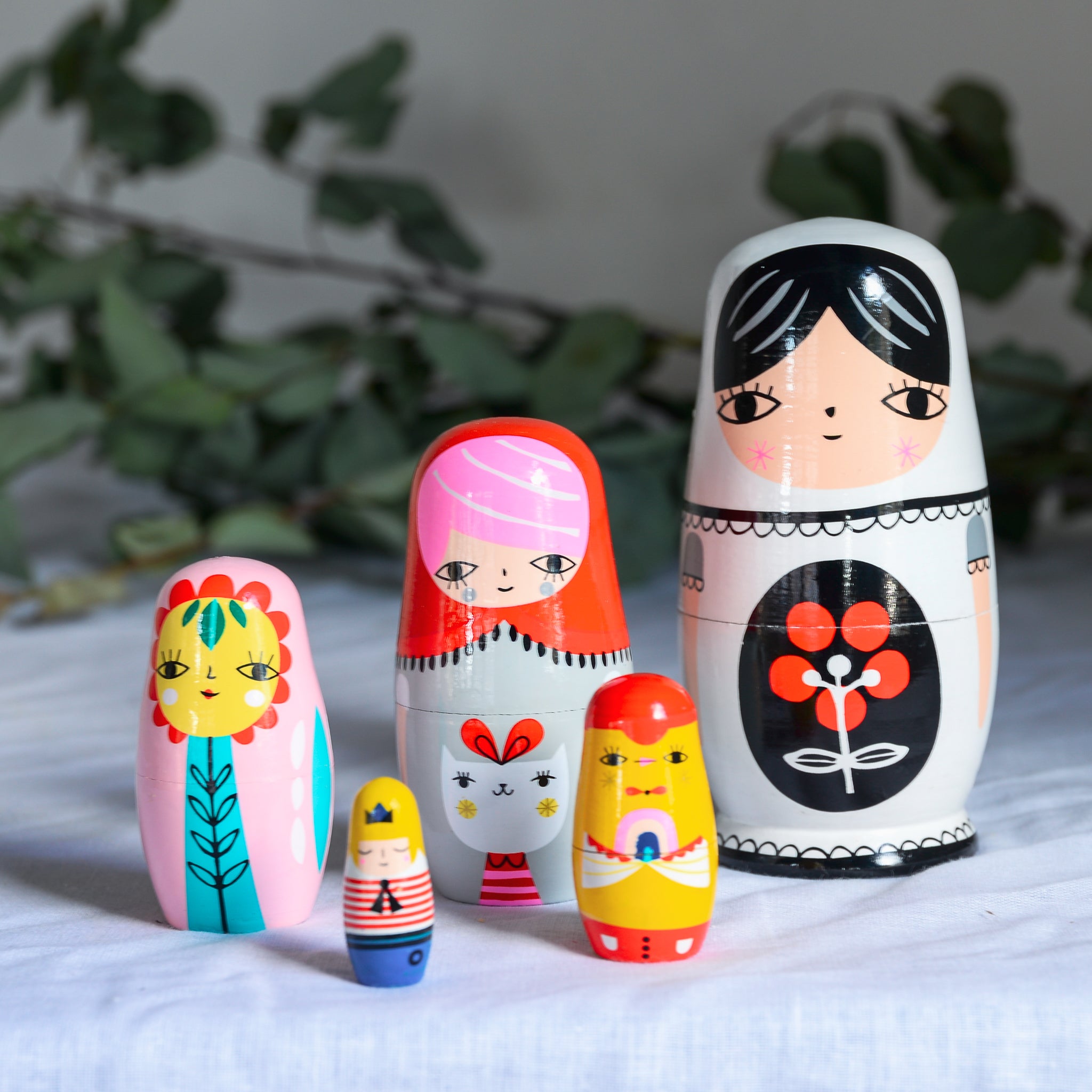 Fleur and Friends 5 Piece Nesting Dolls Set