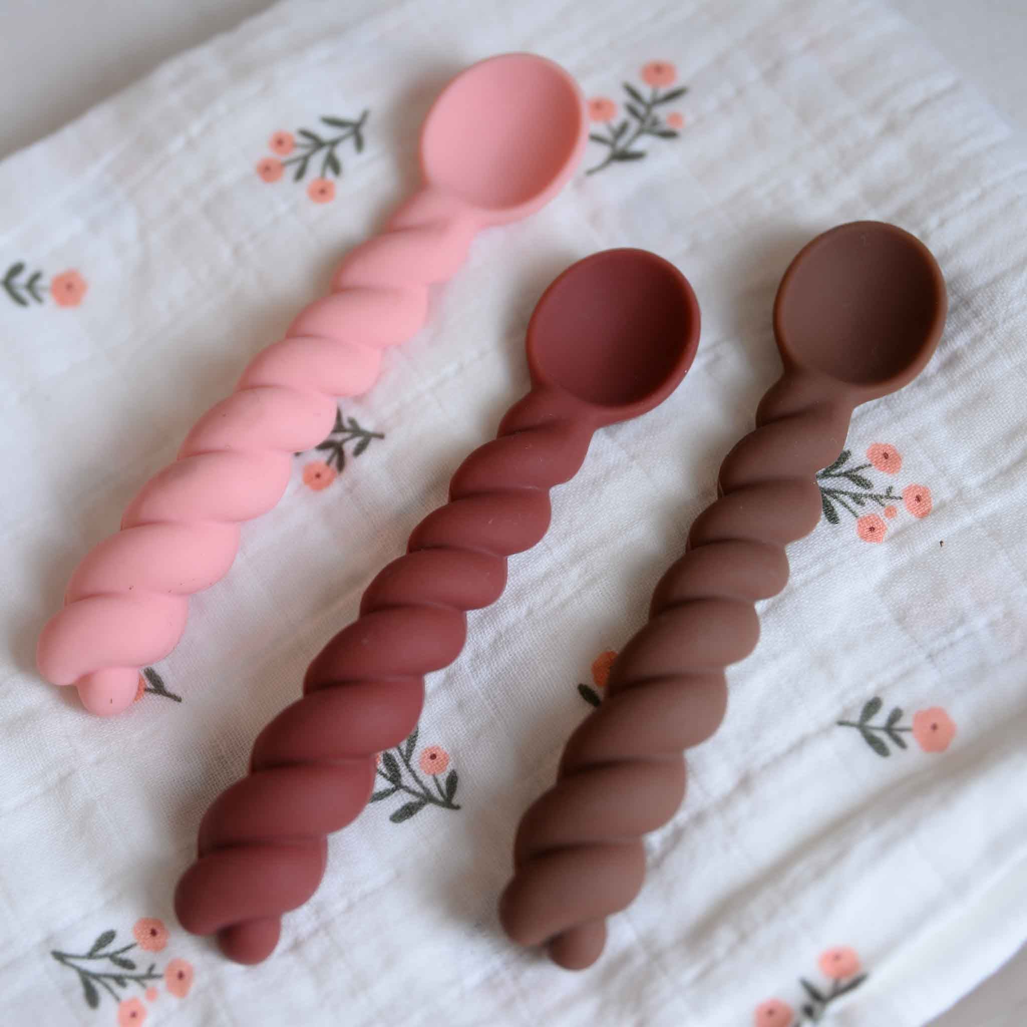 OYOY Mellow Spoons in Various Colours